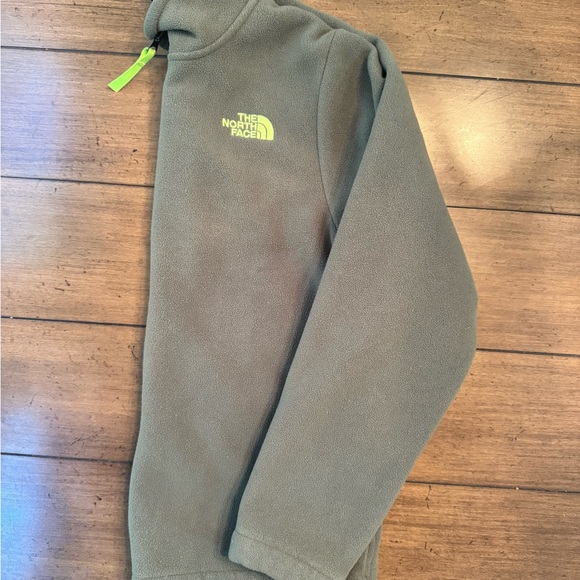 The North Face Boys Green Zip-Up Fleece Jacket, size M - Picture 1 of 13